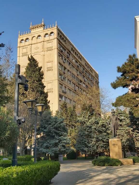 Satılır 4 otaqlı yeni tikili, 134.9 m², 28 May m.-1