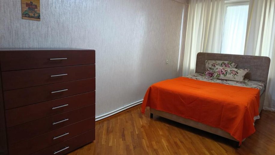Kirayə verilir 3 otaqlı köhnə tikili, 90 m², Nizami m.-2