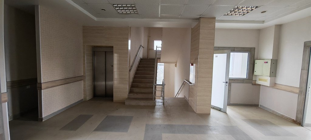 1300 kv.m. obyekt icarəyə verilir, Bakıxanov (Razin)-18