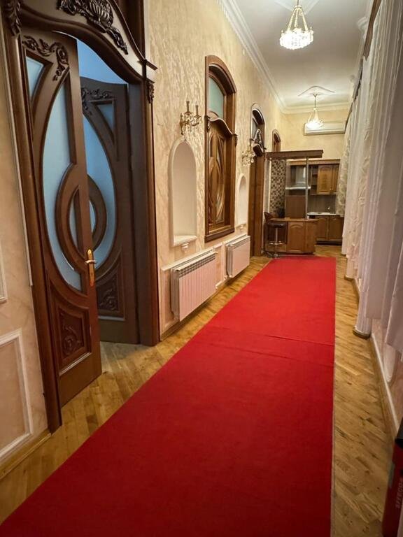 Kirayə verilir 4 otaqlı köhnə tikili, 110 m², Sahil m.-1