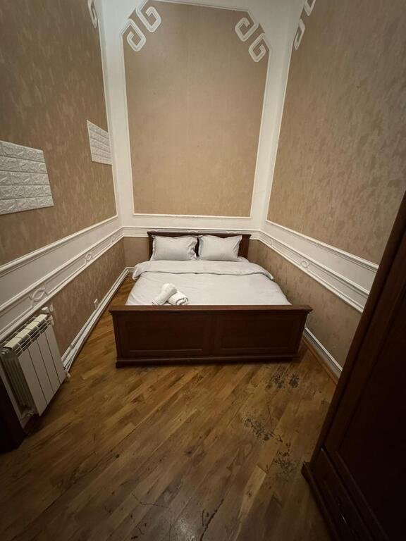 Kirayə verilir 4 otaqlı köhnə tikili, 110 m², Sahil m.-17