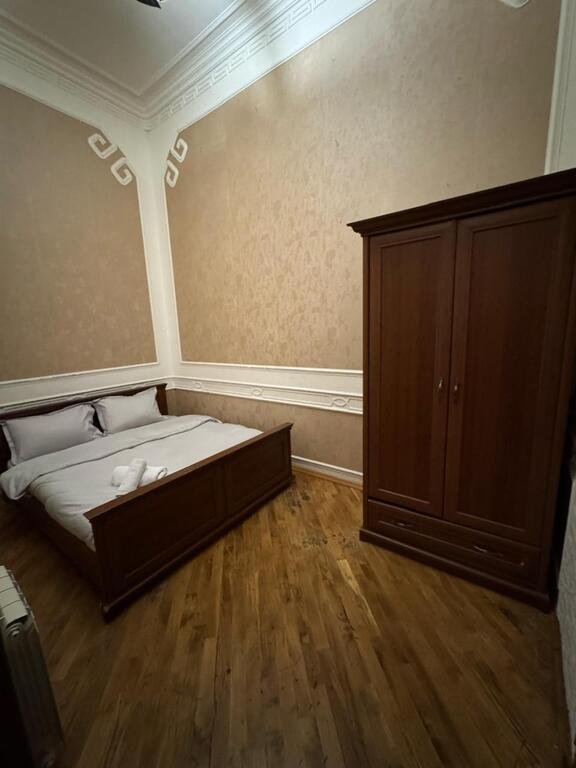Kirayə verilir 4 otaqlı köhnə tikili, 110 m², Sahil m.-18