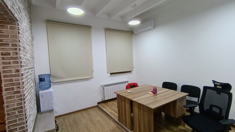 30 m<sup>2</sup> ofis satılır, Sahil m.-2