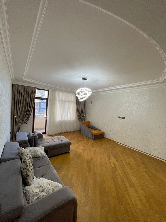 Kirayə verilir 3 otaqlı yeni tikili, 140 m², Elmlər Akademiyası m.-1