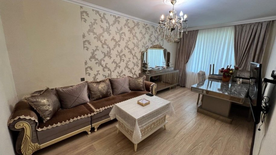 Satılır 4 otaqlı köhnə tikili, 100 m², Xalqlar dostluğu m.-1
