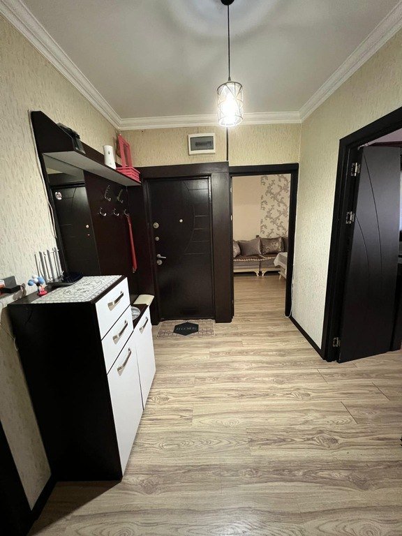 Satılır 4 otaqlı köhnə tikili, 100 m², Xalqlar dostluğu m.-12