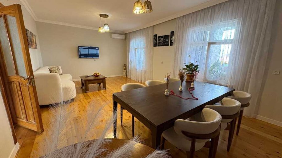 Satılır 5 otaqlı köhnə tikili, 110 m², Badamdar-1