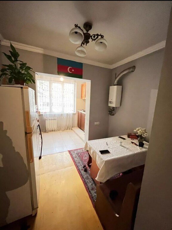 Satılır 1 otaqlı köhnə tikili, 35 m², Yeni Yasamal-2
