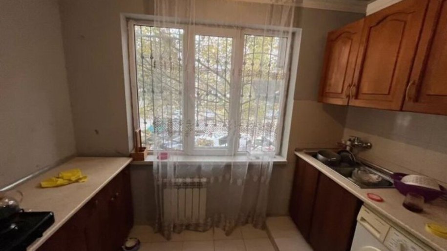 Satılır 1 otaqlı köhnə tikili, 35 m², Yeni Yasamal-4