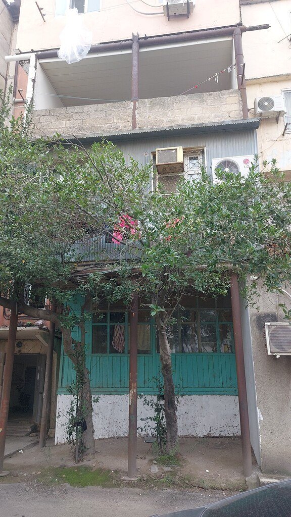 Satılır 4 otaqlı köhnə tikili, 100 m², Azadlıq Prospekti m.-2