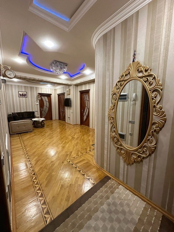 Kirayə verilir 3 otaqlı yeni tikili, 160 m², Memar Əcəmi m.-4