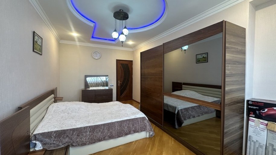 Kirayə verilir 3 otaqlı yeni tikili, 160 m², Memar Əcəmi m.-7