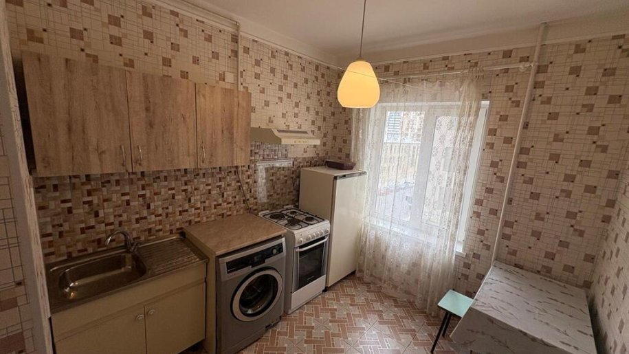 Kirayə verilir 1 otaqlı köhnə tikili, 45 m², Xətai m.-4