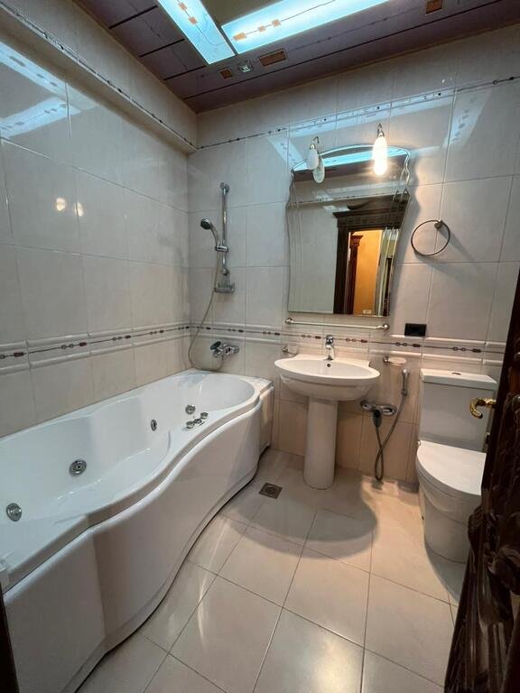 Satılır 4 otaqlı yeni tikili, 180 m², Nizami m.-13