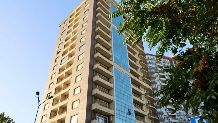 Satılır 4 otaqlı yeni tikili, 195 m², Badamdar-1