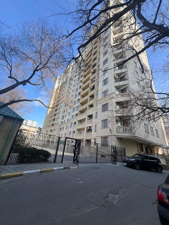 Kirayə verilir 3 otaqlı yeni tikili, 90 m², İnşaatçılar m.-1