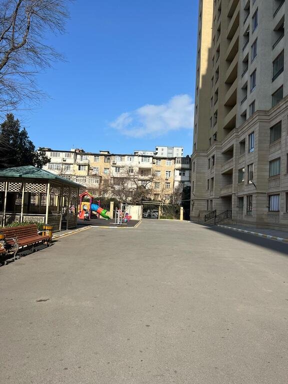 Kirayə verilir 3 otaqlı yeni tikili, 90 m², İnşaatçılar m.-2