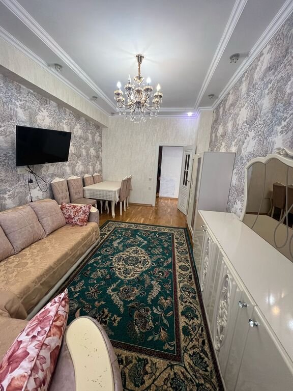 Kirayə verilir 3 otaqlı yeni tikili, 90 m², İnşaatçılar m.-15