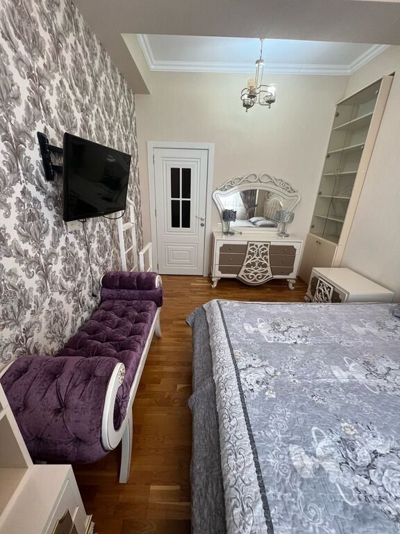 Kirayə verilir 3 otaqlı yeni tikili, 90 m², İnşaatçılar m.-19