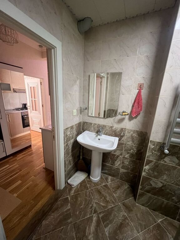 Kirayə verilir 3 otaqlı yeni tikili, 90 m², İnşaatçılar m.-22