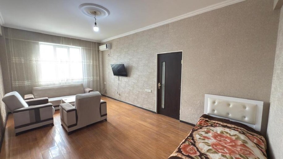 Satılır 2 otaqlı yeni tikili, 65 m², Massiv D-2