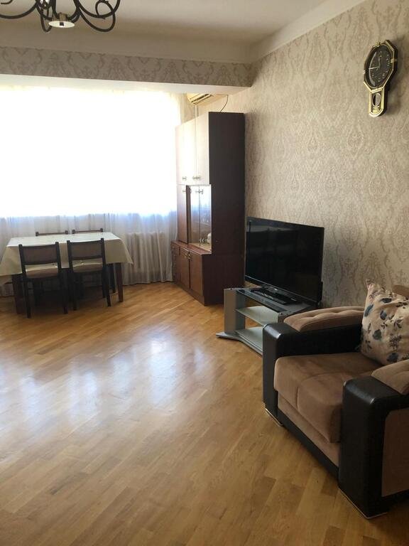 Kirayə verilir 3 otaqlı köhnə tikili, 85 m², Elmlər Akademiyası m.-3