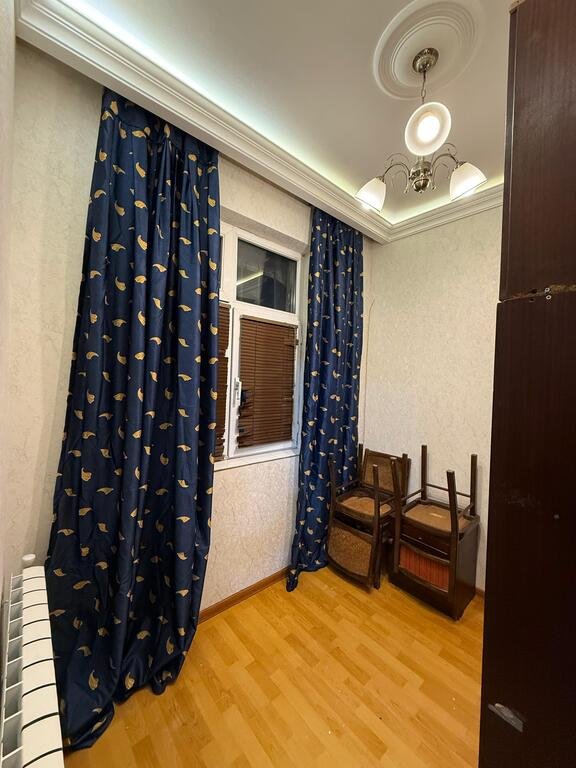 Satılır 2 otaqlı köhnə tikili, 50 m², 20 Yanvar m.-8