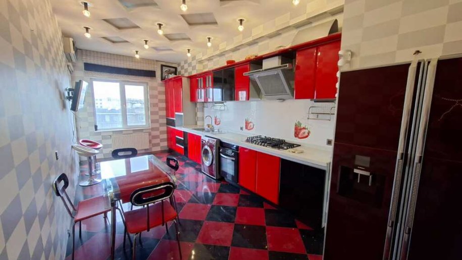 Satılır 4 otaqlı yeni tikili, 180 m², Gənclik m.-9