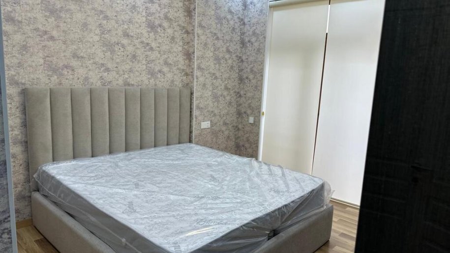 Kirayə verilir 3 otaqlı yeni tikili, 140 m², Elmlər Akademiyası m.-8