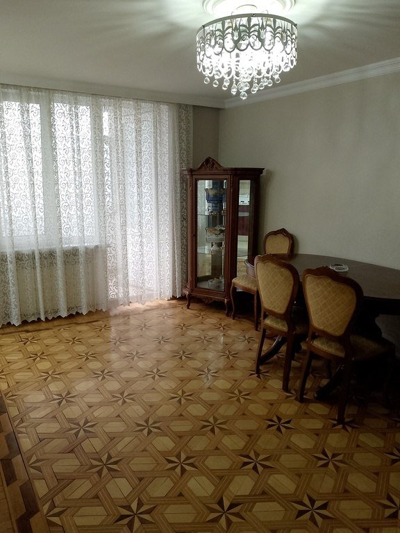 Kirayə verilir 3 otaqlı köhnə tikili, 80 m², İnşaatçılar m.-3