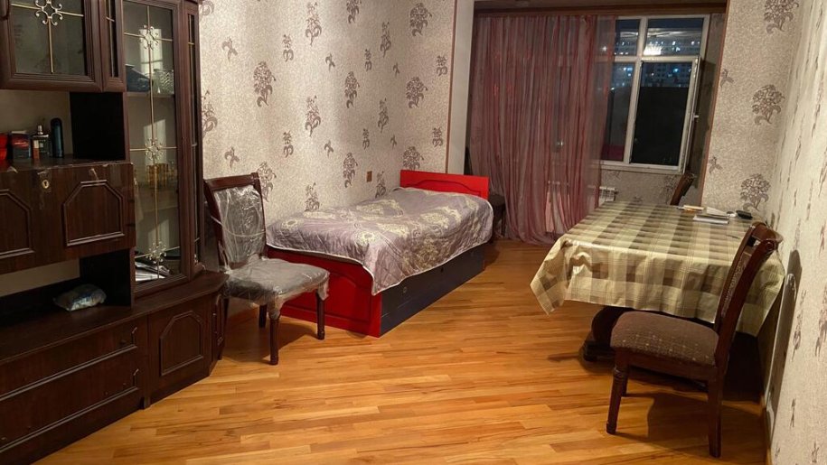 Satılır 2 otaqlı köhnə tikili, 70 m², Azadlıq Prospekti m.-4