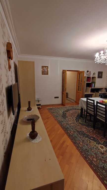 Satılır 2 otaqlı köhnə tikili, 68 m², Nizami m.-2