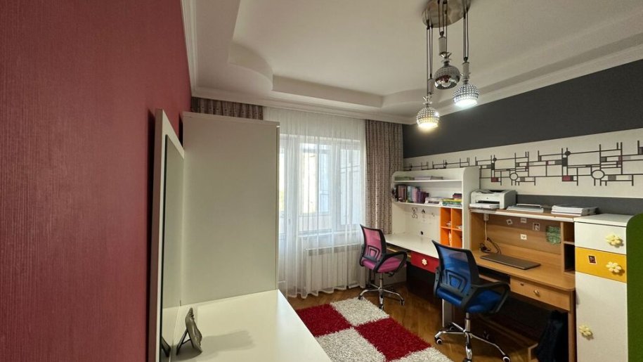 Satılır 4 otaqlı köhnə tikili, 100 m², Memar Əcəmi m.-7