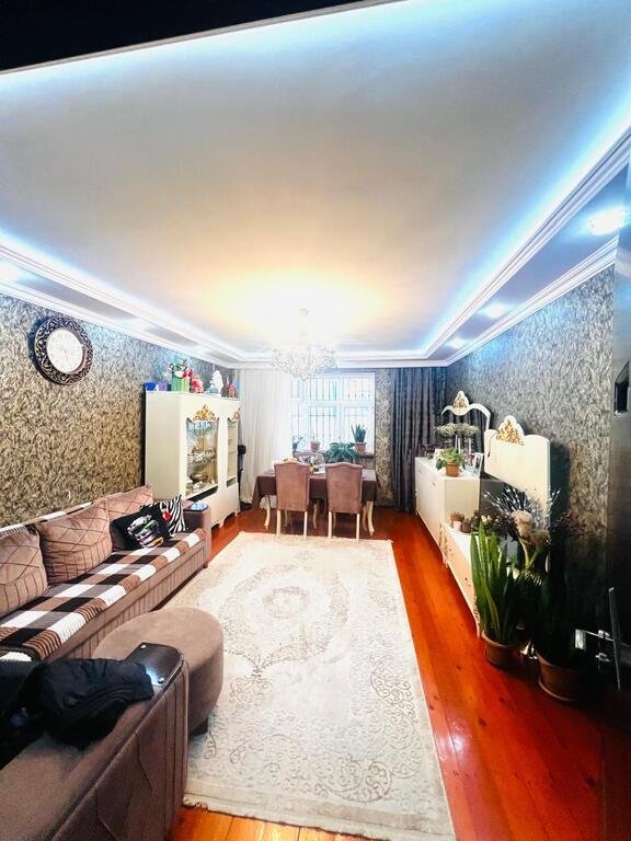 Satılır 3 otaqlı köhnə tikili, 66 m², Bakıxanov (Razin)-1