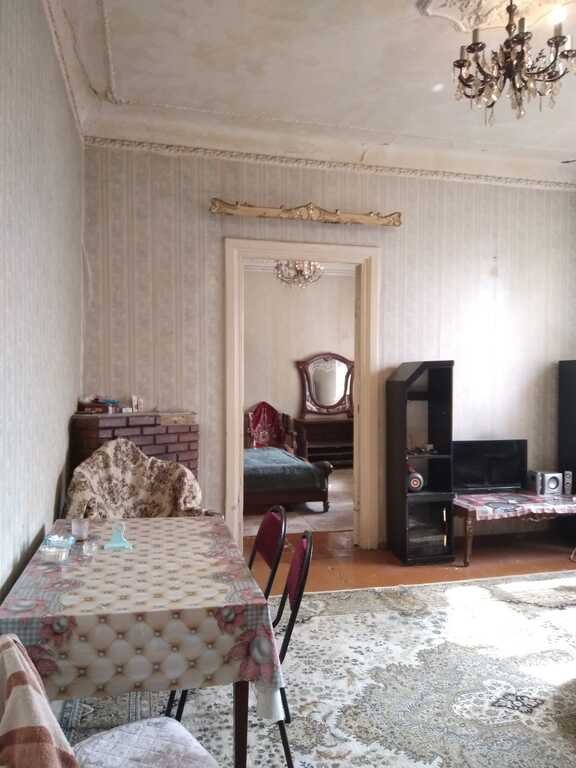 Satılır 3 otaqlı köhnə tikili, 71 m², 28 May m.-1