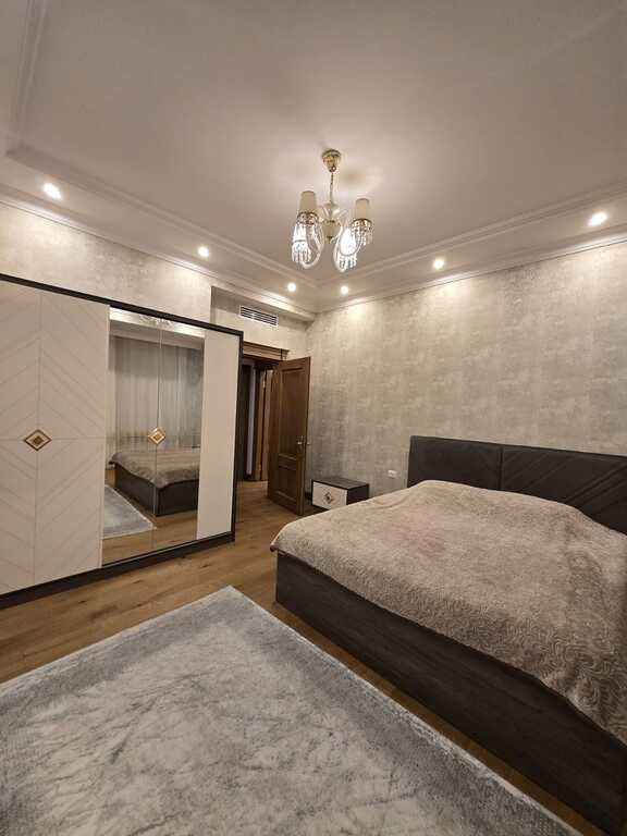 Satılır 5 otaqlı yeni tikili, 270 m², Gənclik m.-6