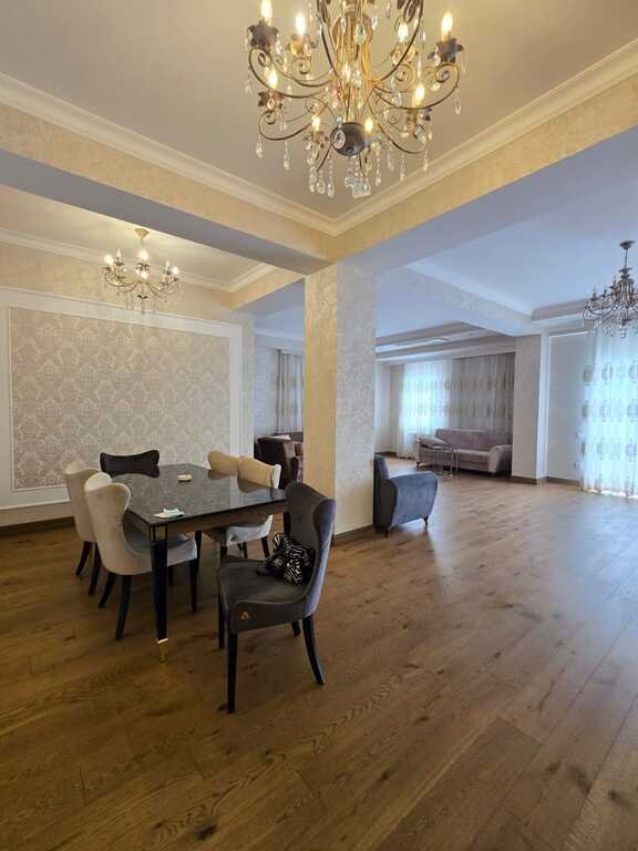 Satılır 5 otaqlı yeni tikili, 270 m², Gənclik m.-11