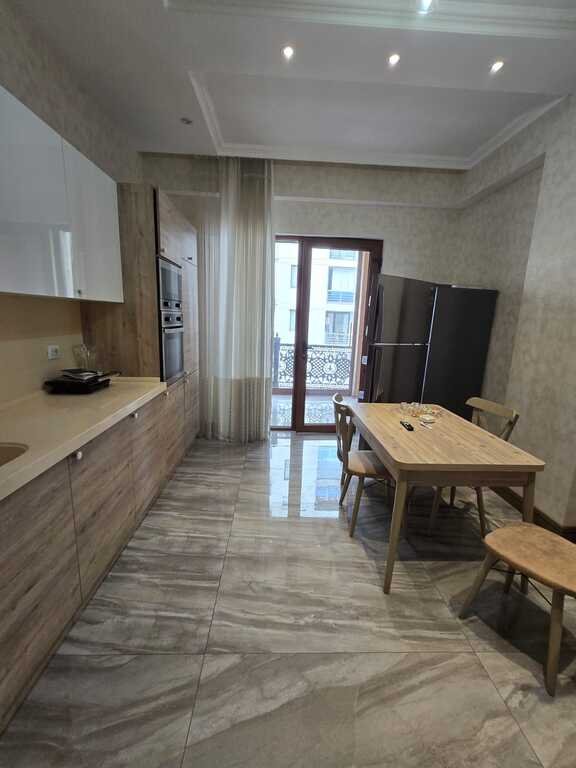 Satılır 5 otaqlı yeni tikili, 270 m², Gənclik m.-14