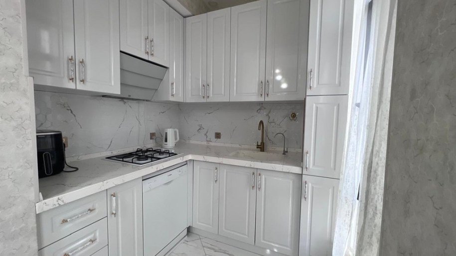 Satılır 2 otaqlı yeni tikili, 80 m², 20 Yanvar m.-4
