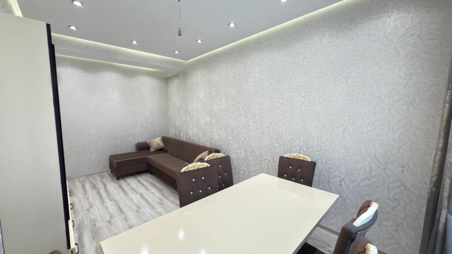 Satılır 2 otaqlı yeni tikili, 80 m², 20 Yanvar m.-6