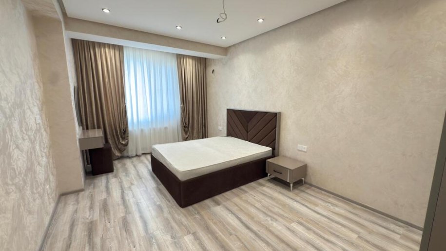 Satılır 2 otaqlı yeni tikili, 80 m², 20 Yanvar m.-7