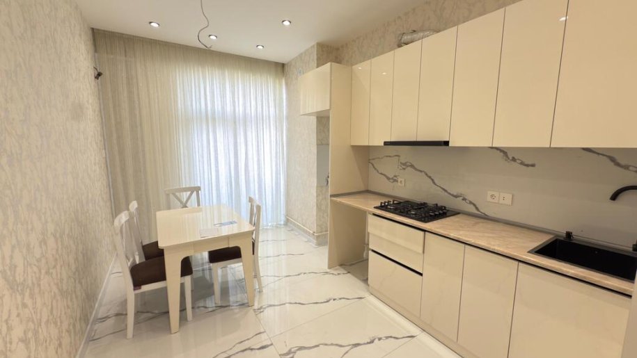Satılır 2 otaqlı yeni tikili, 80 m², 20 Yanvar m.-19