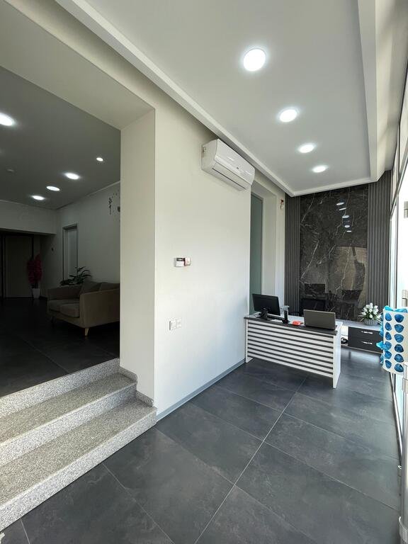 50 m<sup>2</sup> ofis icarəyə verilir, Elmlər Akademiyası m.-1