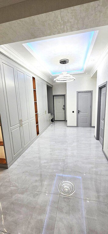 Satılır 3 otaqlı yeni tikili, 145.5 m², 28 May m.-5