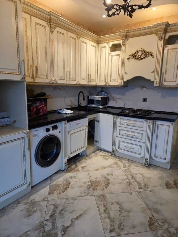 Kirayə verilir 3 otaqlı yeni tikili, 148 m², 8 noyabr-2