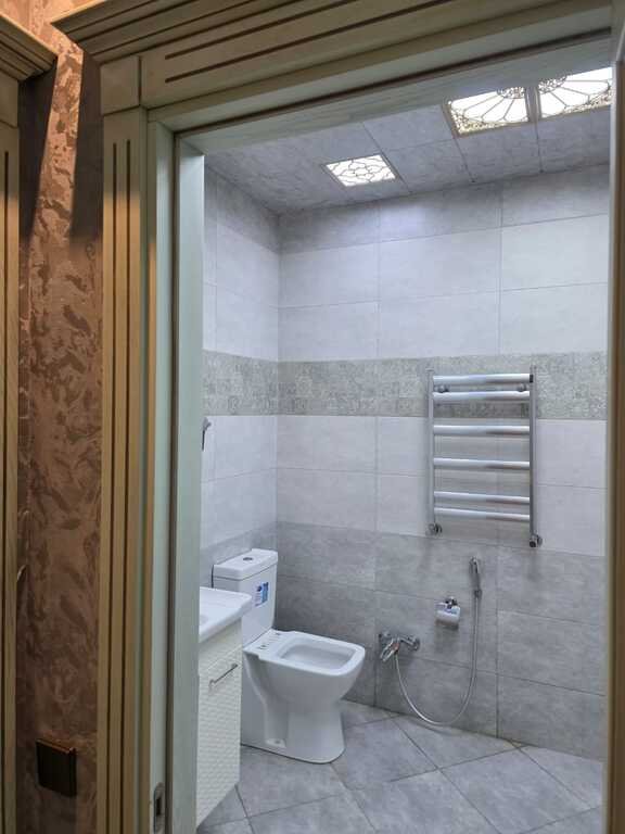 Kirayə verilir 3 otaqlı yeni tikili, 148 m², 8 noyabr-13