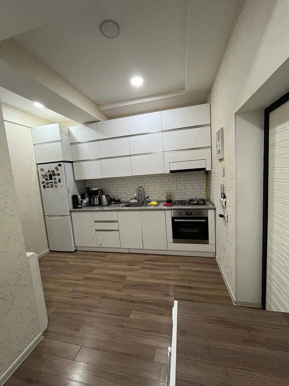 Kirayə verilir 2 otaqlı yeni tikili, 50 m², İnşaatçılar m.-10