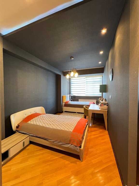 Satılır 4 otaqlı yeni tikili, 162 m², İnşaatçılar m.-6