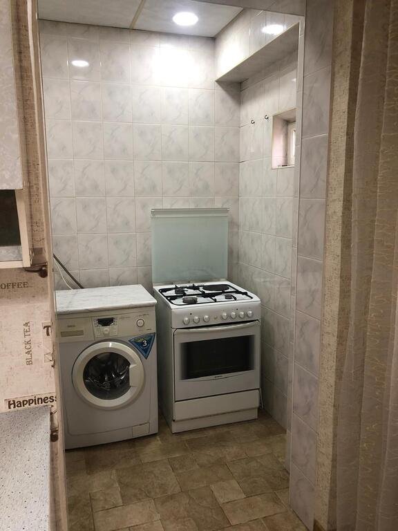 Kirayə verilir 3 otaqlı köhnə tikili, 83 m², Elmlər Akademiyası m.-11
