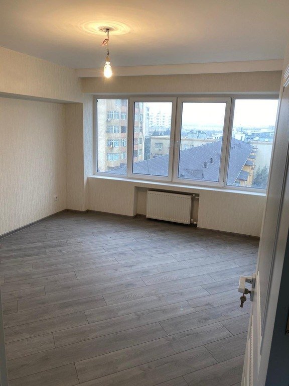 Satılır 2 otaqlı köhnə tikili, 65 m², Gənclik m.-2
